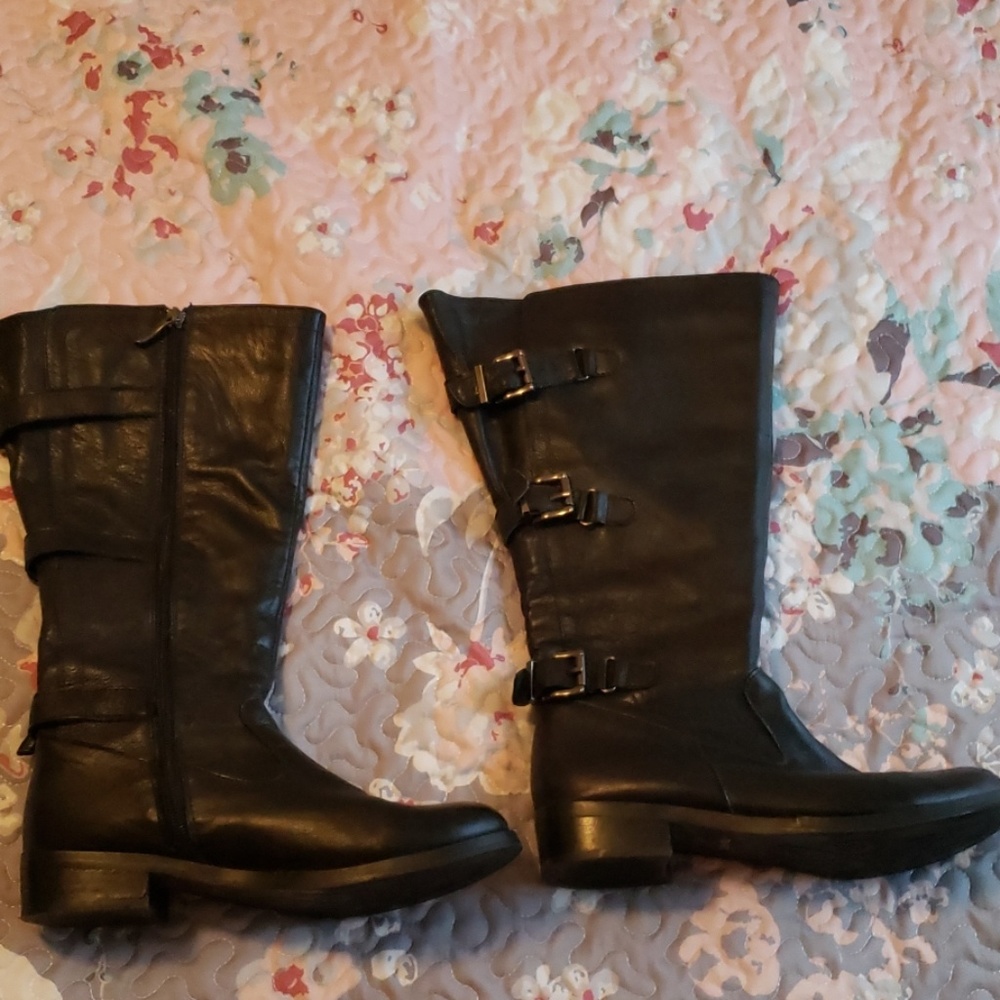 Leather Mid calf boots